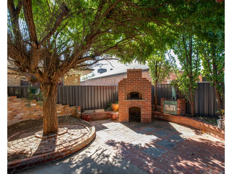 156 LAWRENCE STREET, Wodonga VIC 3690