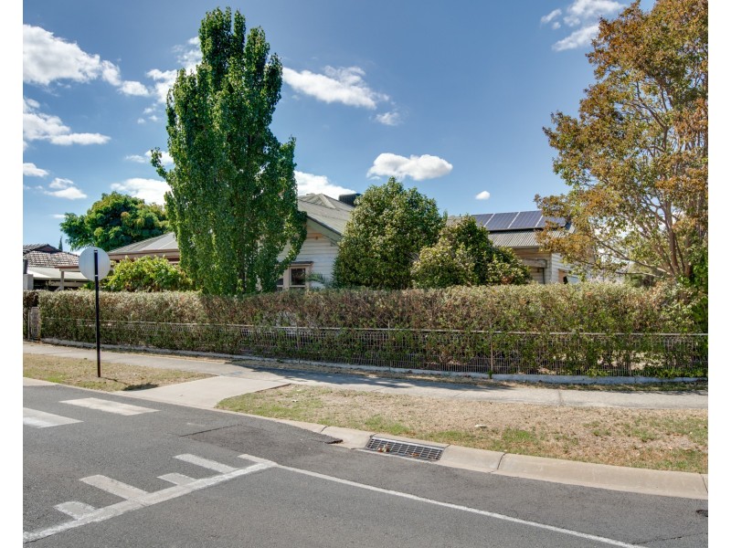 156 LAWRENCE STREET, Wodonga VIC 3690