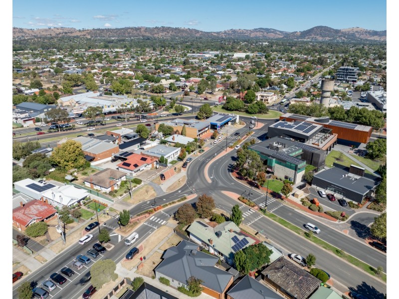 156 LAWRENCE STREET, Wodonga VIC 3690