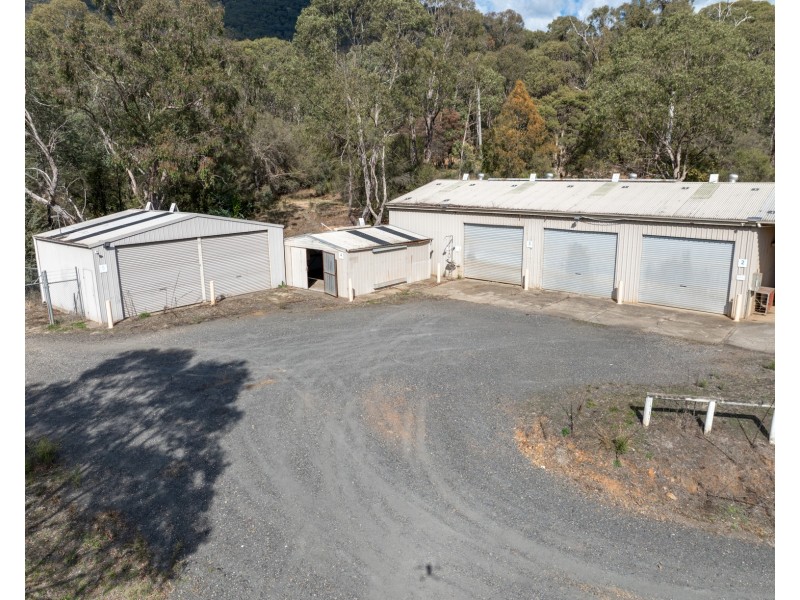 5 HEDLEY LANE, Mitta Mitta VIC 3701