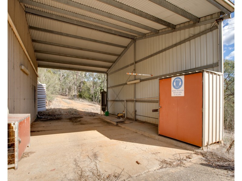 5 HEDLEY LANE, Mitta Mitta VIC 3701