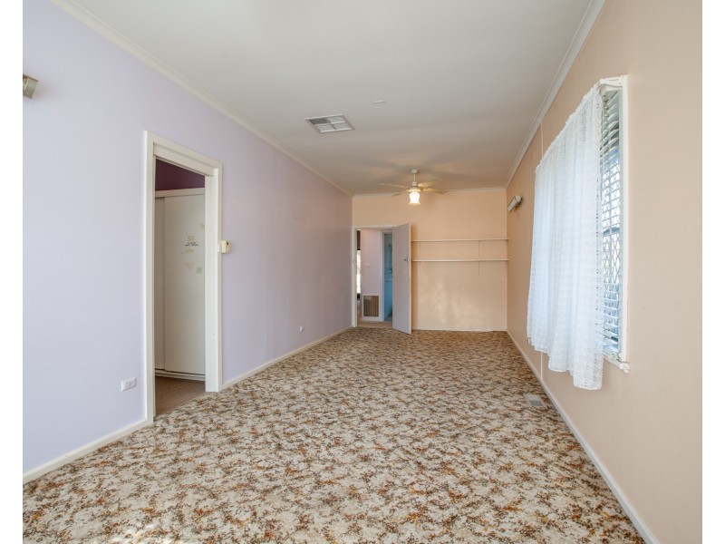 586 Poole Street, Albury NSW 2640