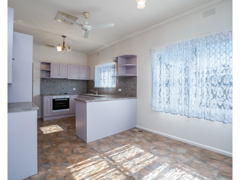 586 Poole Street, Albury NSW 2640