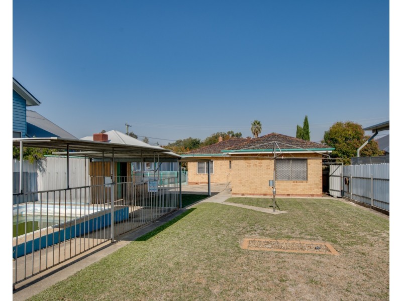 586 Poole Street, Albury NSW 2640