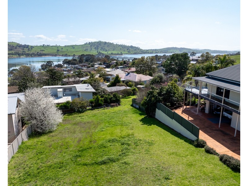 11 ELIZABETH CRESCENT, Bellbridge VIC 3691