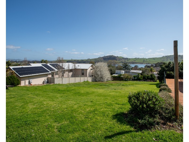 11 ELIZABETH CRESCENT, Bellbridge VIC 3691