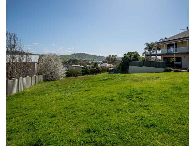 11 ELIZABETH CRESCENT, Bellbridge VIC 3691