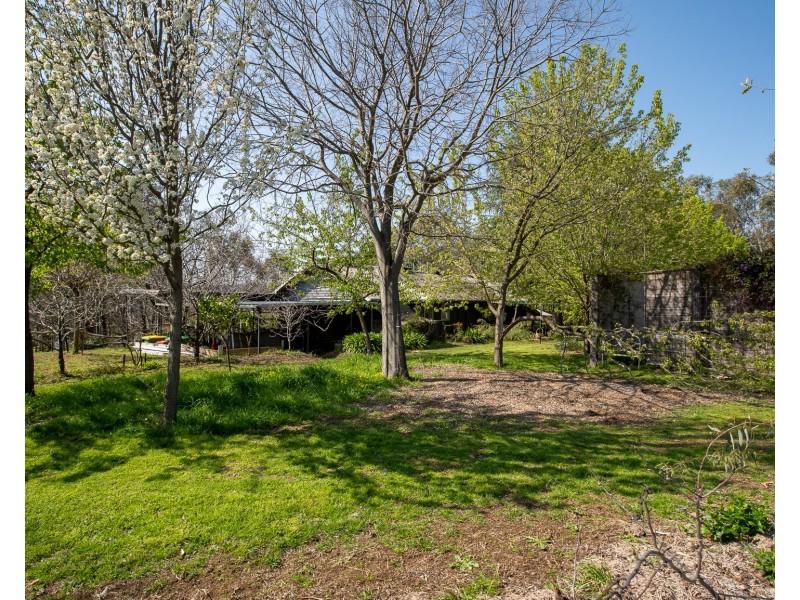 245 CASTLE CREEK ROAD, Wodonga VIC 3690