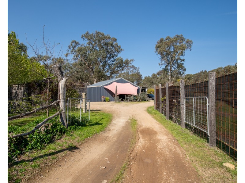 245 CASTLE CREEK ROAD, Wodonga VIC 3690