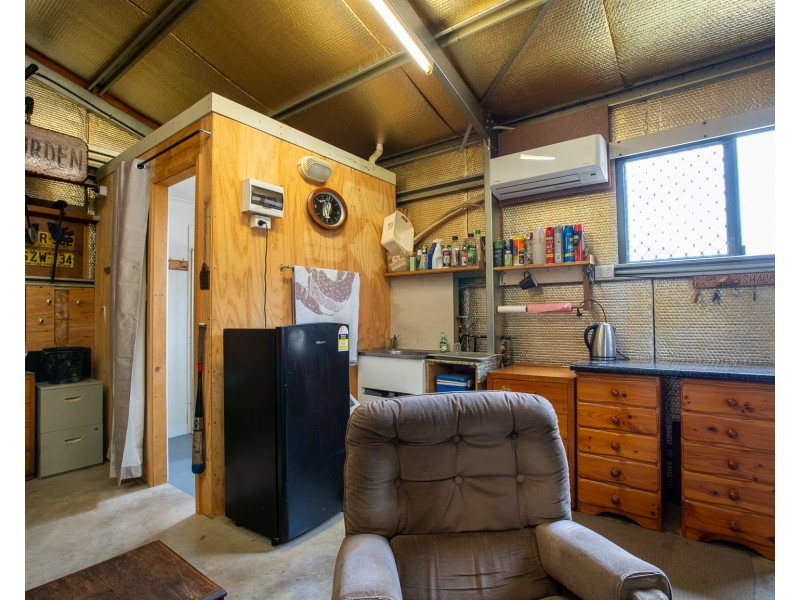 8 TOKES CRESCENT, Dartmouth VIC 3701