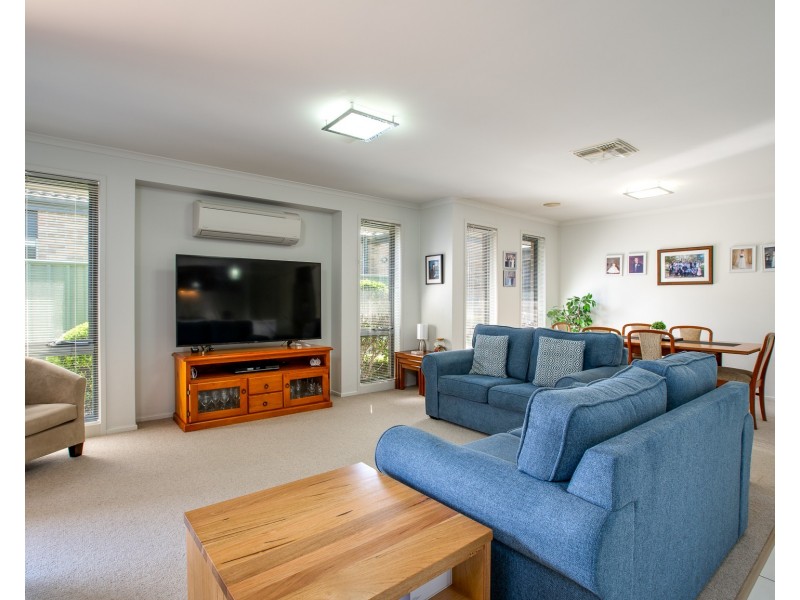 17 INWOOD CRESCENT, Wodonga VIC 3690
