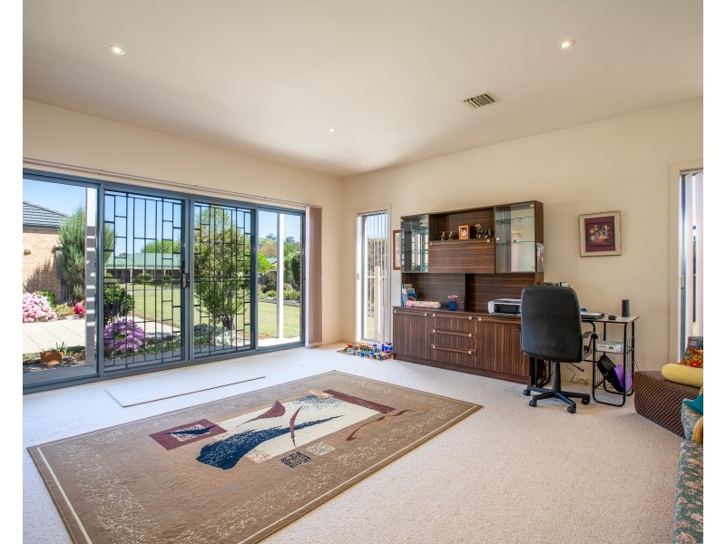 12 GLEN AVON TERRACE, Wodonga VIC 3690