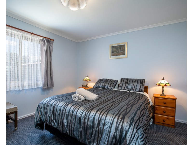 3 TOKES CRESCENT, Dartmouth VIC 3701