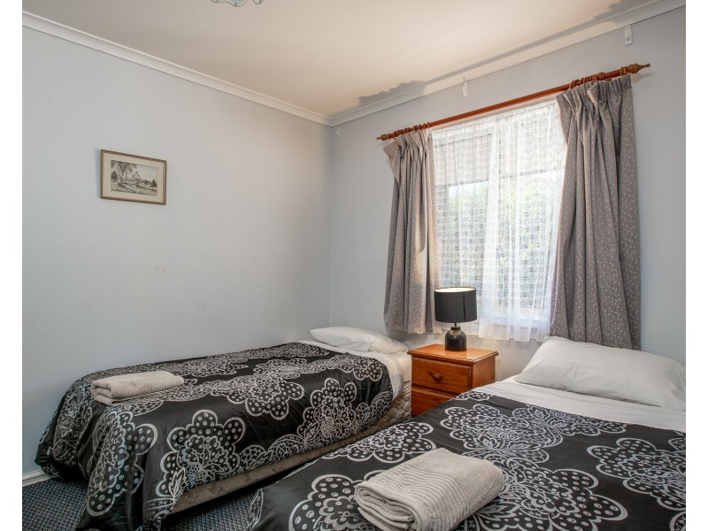 3 TOKES CRESCENT, Dartmouth VIC 3701