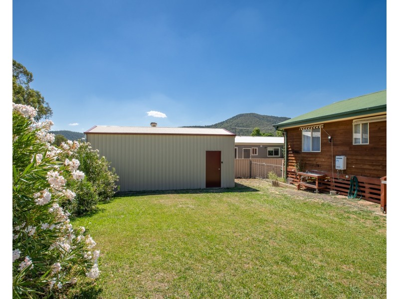 3 TOKES CRESCENT, Dartmouth VIC 3701