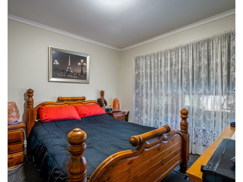 26 CONNESS STREET, Chiltern VIC 3683