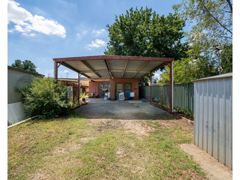 26 CONNESS STREET, Chiltern VIC 3683