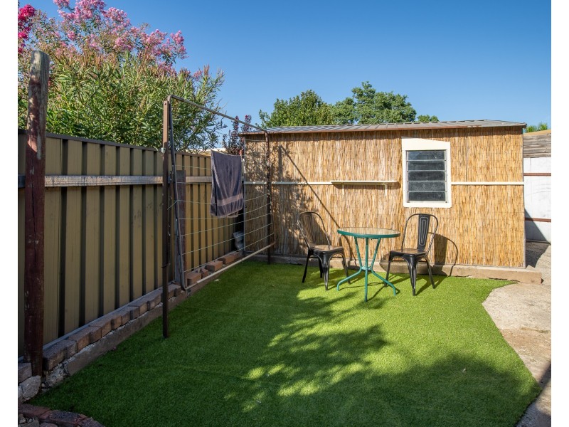 4 DRUMMOND COURT, West Wodonga VIC 3690