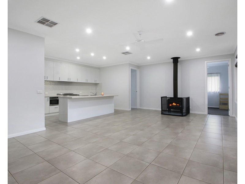 7 KIDMAN DRIVE, Tangambalanga VIC 3691