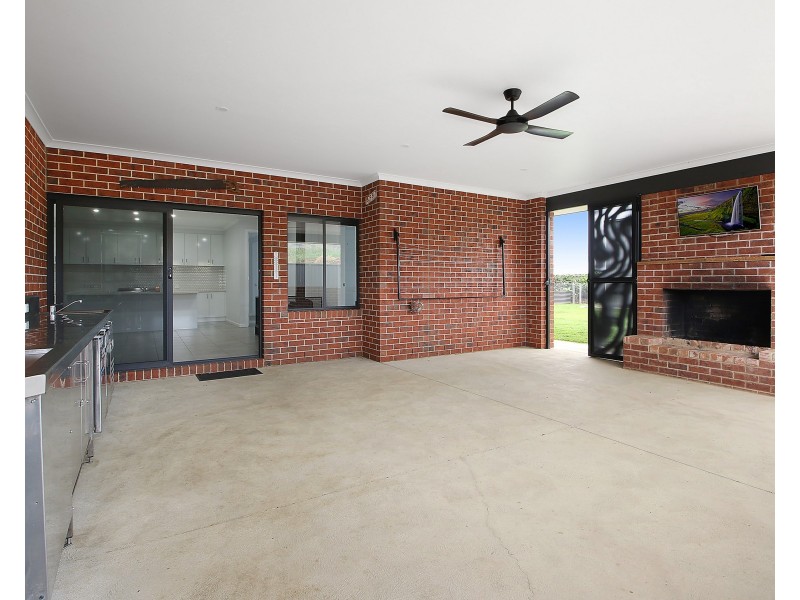 7 KIDMAN DRIVE, Tangambalanga VIC 3691