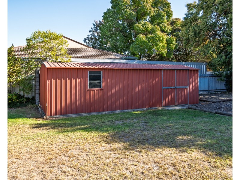 6 NILMAR AVENUE, Wodonga VIC 3690