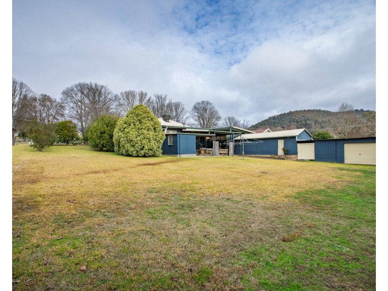 3793 OMEO HIGHWAY, Eskdale VIC 3701