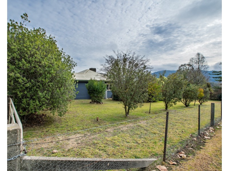 3793 OMEO HIGHWAY, Eskdale VIC 3701