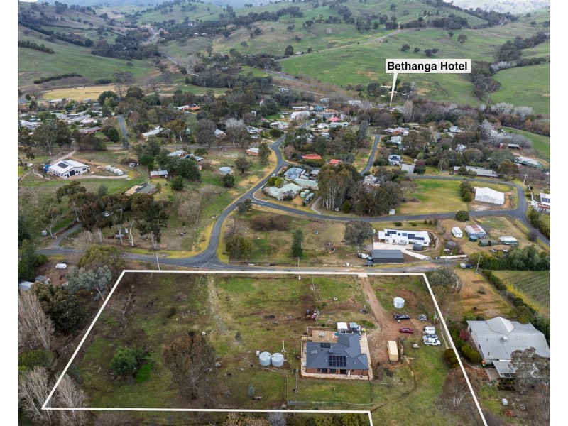 6 BROOME STREET, Bethanga VIC 3691