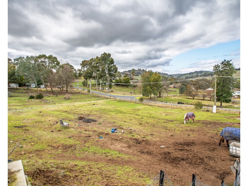 6 BROOME STREET, Bethanga VIC 3691