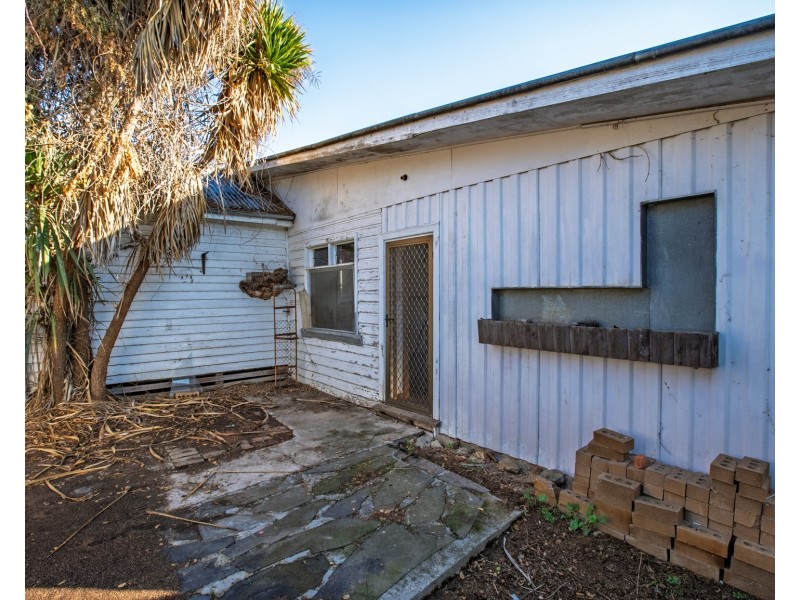 2 CROYLAND STREET, Wodonga VIC 3690