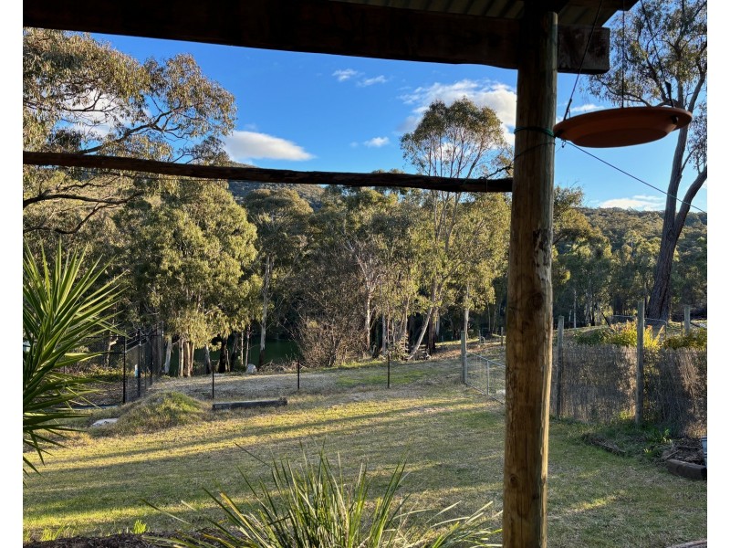 10 JITEMA STREET, Dartmouth VIC 3701