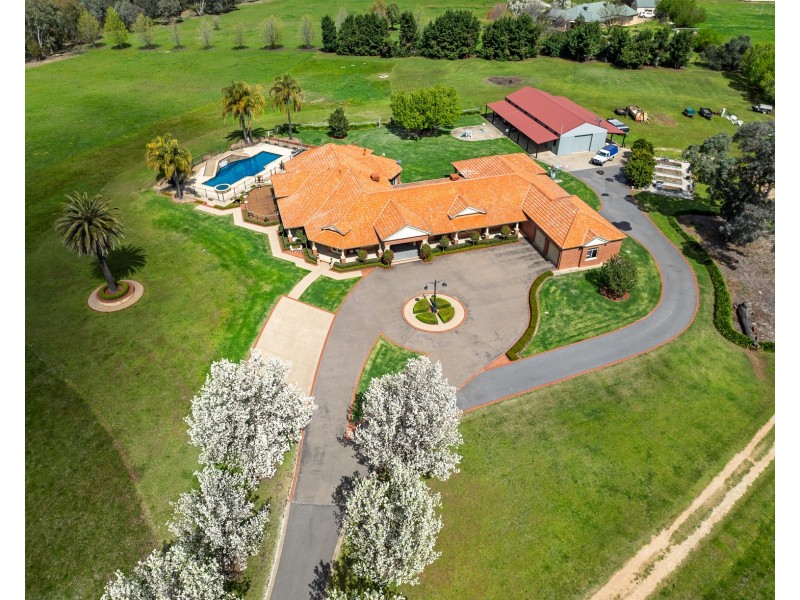 55 CLANDEBOYE ROAD, Baranduda VIC 3691