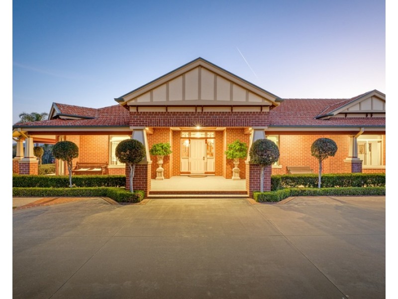 55 CLANDEBOYE ROAD, Baranduda VIC 3691