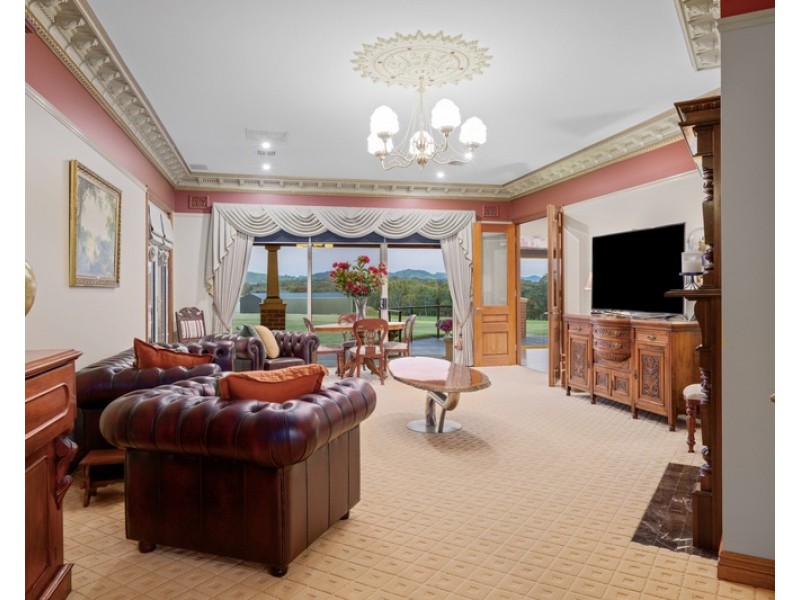 55 CLANDEBOYE ROAD, Baranduda VIC 3691