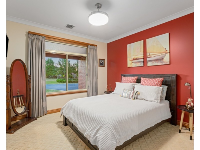 55 CLANDEBOYE ROAD, Baranduda VIC 3691
