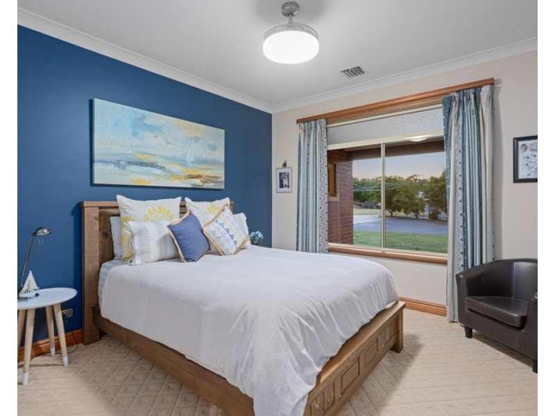 55 CLANDEBOYE ROAD, Baranduda VIC 3691