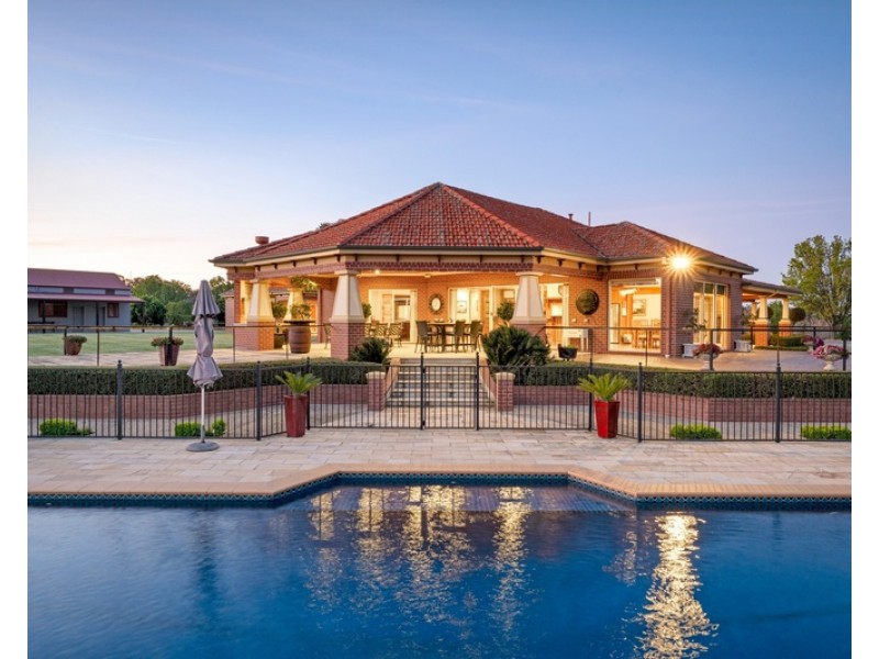 55 CLANDEBOYE ROAD, Baranduda VIC 3691