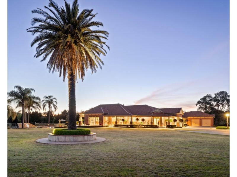 55 CLANDEBOYE ROAD, Baranduda VIC 3691