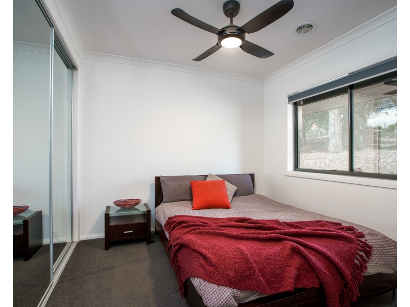 5 JUNO LANE, West Wodonga VIC 3690