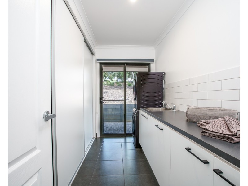 5 JUNO LANE, West Wodonga VIC 3690