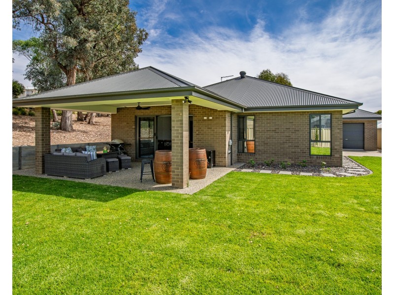 5 JUNO LANE, West Wodonga VIC 3690