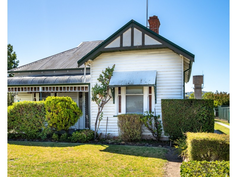 106 HUME STREET, Wodonga VIC 3690