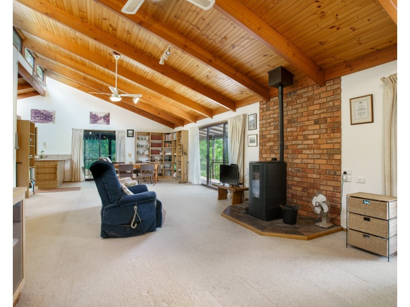 40 GILTRAPS ROAD, Mitta Mitta VIC 3701