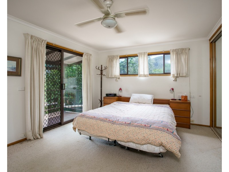 40 GILTRAPS ROAD, Mitta Mitta VIC 3701