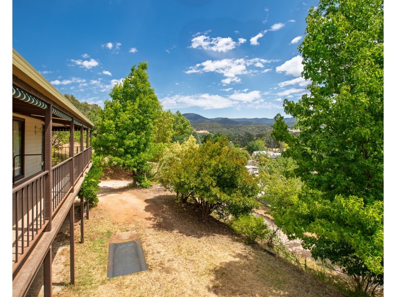 40 GILTRAPS ROAD, Mitta Mitta VIC 3701