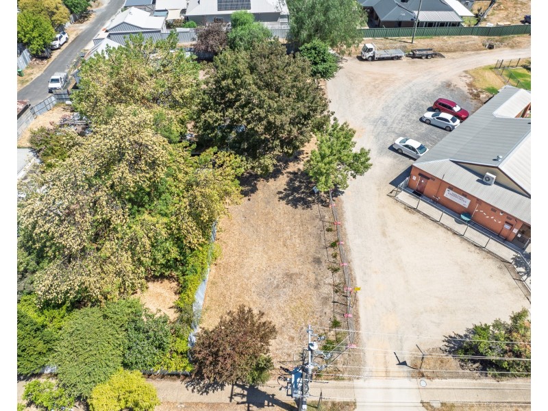 53 Main Street, Chiltern VIC 3683