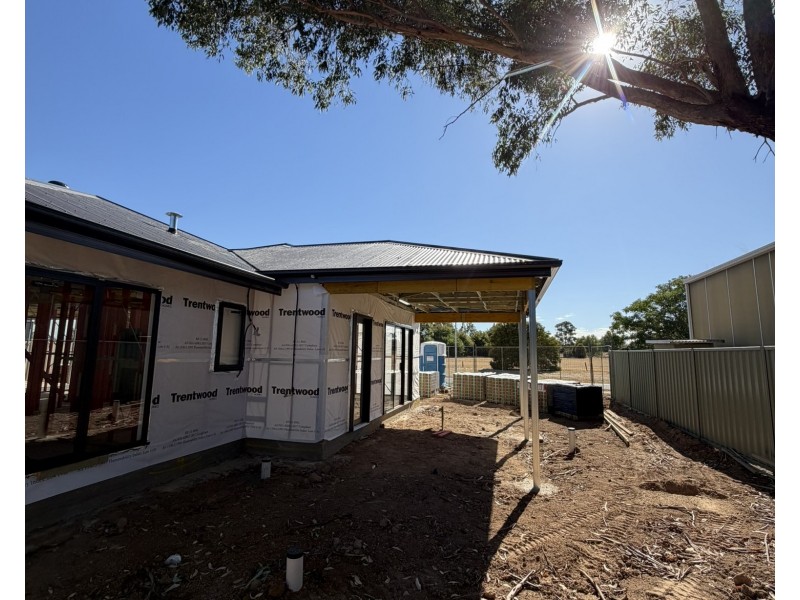 2 LANSDOWNE STREET, Barnawartha VIC 3688