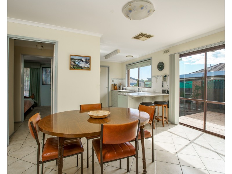 10 ANGUS AVENUE, West Wodonga VIC 3690