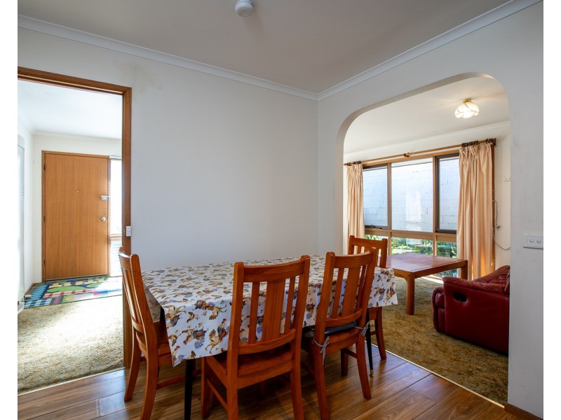 411 LAWRENCE STREET, West Wodonga VIC 3690