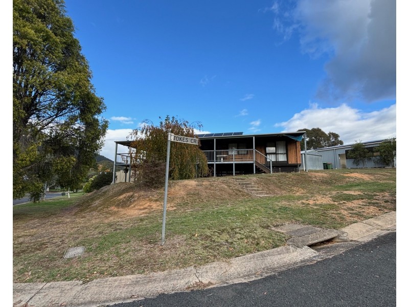 6 Murphy Street, Dartmouth VIC 3701